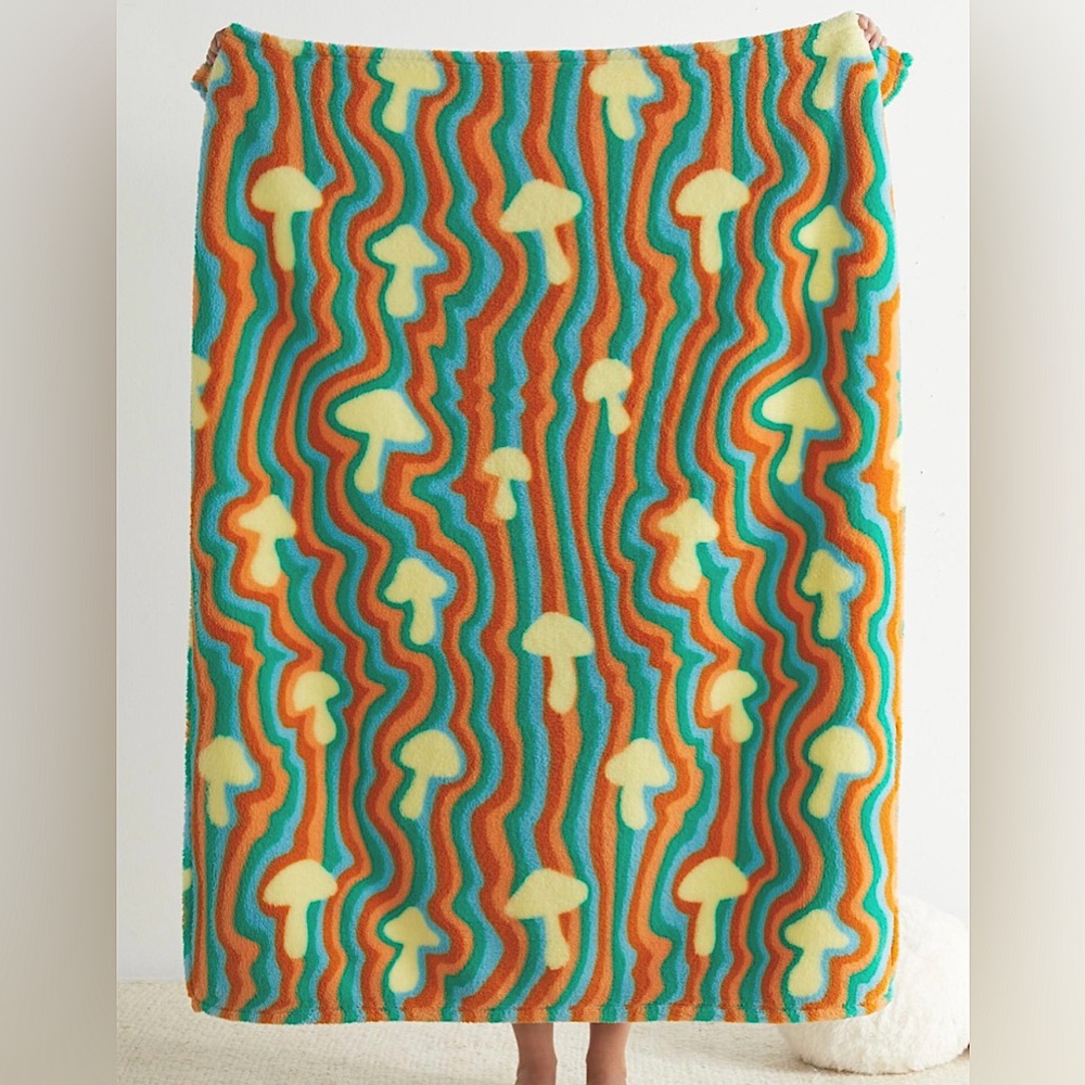 UO Mushroom Printed Plush Throw Blanket One Size